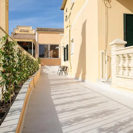 Solari Luxury Corfu Town *
